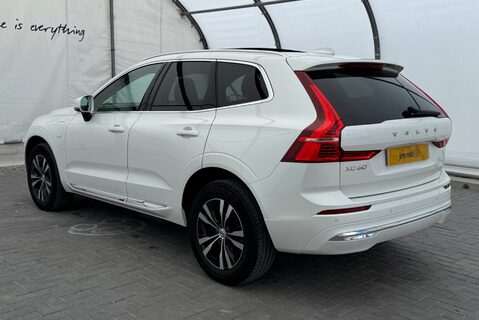 Volvo XC60 RECHARGE T6 INSCRIPTION EXPRESSION AWD 17