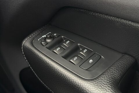 Volvo XC60 RECHARGE T6 INSCRIPTION EXPRESSION AWD 38