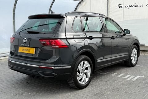 Volkswagen Tiguan LIFE 1.5TSI [150] DSG 17