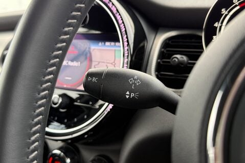 Mini Hatch 1.5T [135] COOPER EXCLUSIVE Manual 34