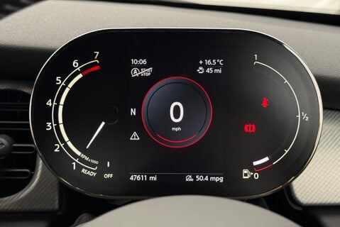 Mini Hatch 1.5T [135] COOPER EXCLUSIVE Manual 31