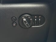 Mini Hatch 1.5T [135] COOPER EXCLUSIVE Manual 37