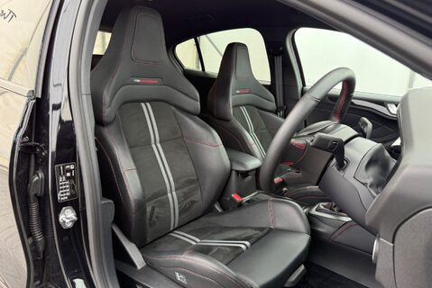 Ford Focus ST 2.3T [276] Manual * Track Pack* 16