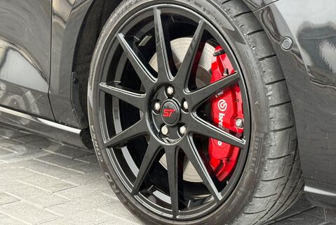 Ford Focus ST 2.3T [276] Manual * Track Pack* 7
