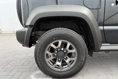 Suzuki Jimny 1.3 Suzuki Automatic 21