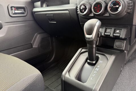 Suzuki Jimny 1.3 Suzuki Automatic 30