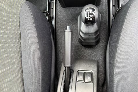 Suzuki Jimny 1.3 Suzuki Automatic 31