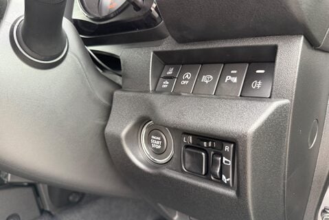 Suzuki Jimny 1.3 Suzuki Automatic 28