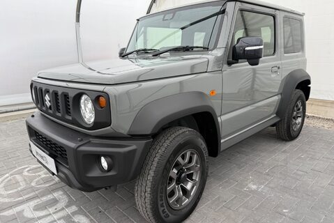Suzuki Jimny 1.5 Sierra 4x4 Automatic 8