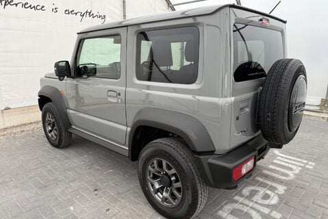 Suzuki Jimny 1.5 Sierra 4x4 Automatic 18