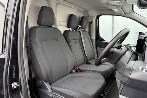 Ford Transit Custom 300 LIMITED L2H1 P/V ECOBLUE 11
