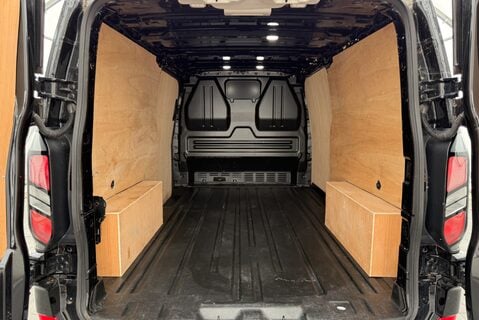 Ford Transit Custom 300 LIMITED L2H1 P/V ECOBLUE 22