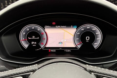 Audi A4 TFSI S LINE MHEV 17