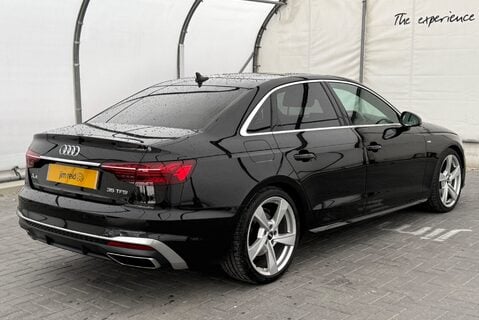 Audi A4 TFSI S LINE MHEV 11
