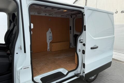 Renault Trafic SL28 BUSINESS PLUS 2.0 DCI [130] MANUAL 9