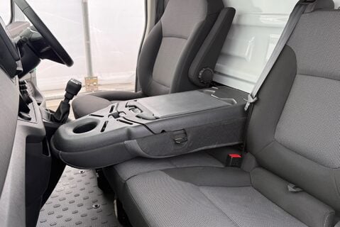 Renault Trafic SL28 BUSINESS PLUS 2.0 DCI [130] MANUAL 13