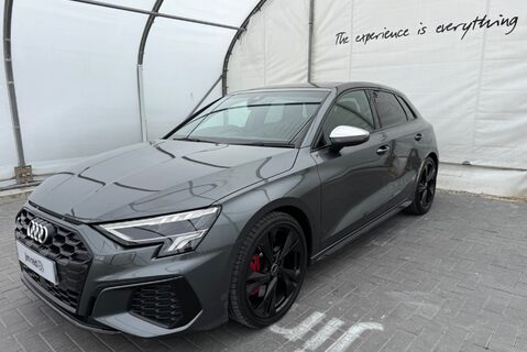 Audi A3 S3 2.0TFSI [305] QUATTRO 8