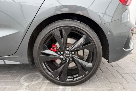 Audi A3 S3 2.0TFSI [305] QUATTRO 13
