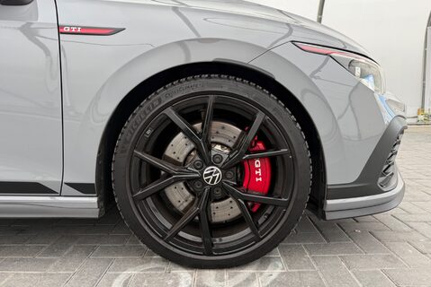Volkswagen Golf GTI CLUBSPORT 2.0TSI [300] DSG 5