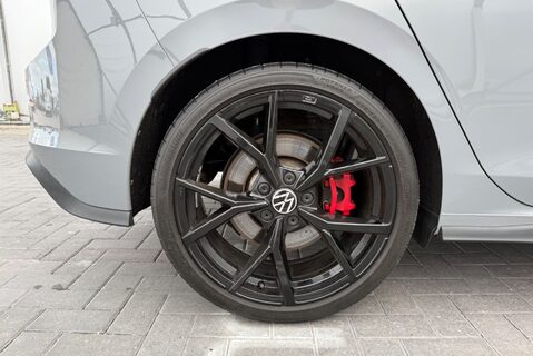 Volkswagen Golf GTI CLUBSPORT 2.0TSI [300] DSG 23
