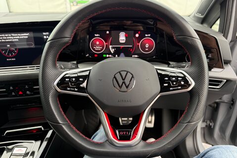 Volkswagen Golf GTI CLUBSPORT 2.0TSI [300] DSG 15
