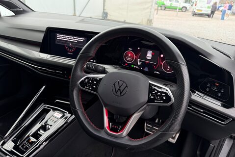 Volkswagen Golf GTI CLUBSPORT 2.0TSI [300] DSG 11