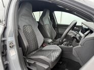 Volkswagen Golf R-LINE 1.5TSI [150] 18