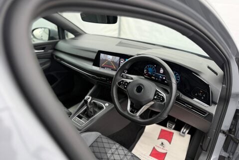 Volkswagen Golf R-LINE 1.5TSI [150] 19
