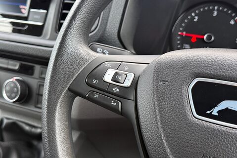 MAN TGE 3.140 P/V LION XS 2.0TDI [140] MANUAL 28