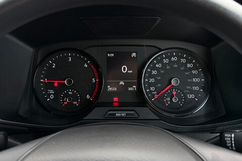 MAN TGE 3.140 P/V LION XS 2.0TDI [140] MANUAL 26