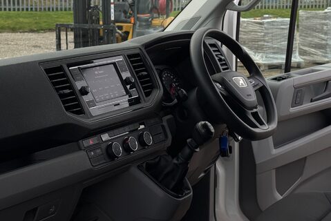 MAN TGE 3.140 P/V LION XS 2.0TDI [140] MANUAL 21