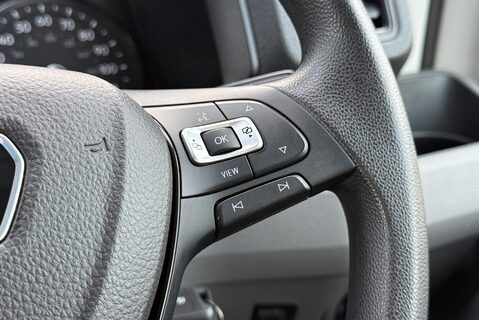 MAN TGE 3.140 P/V LION XS 2.0TDI [140] MANUAL 30