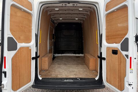 MAN TGE 3.140 P/V LION XS 2.0TDI [140] MANUAL 15