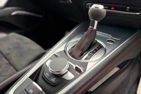Audi TT 2.0TFSI [200] S LINE FINAL EDITION 21