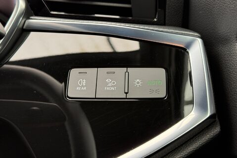 Audi Q3 1.5 TFSI [150] S LINE MANUAL 39