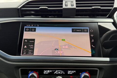 Audi Q3 1.5 TFSI [150] S LINE MANUAL 30