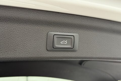 Audi Q3 1.5 TFSI [150] S LINE MANUAL 23