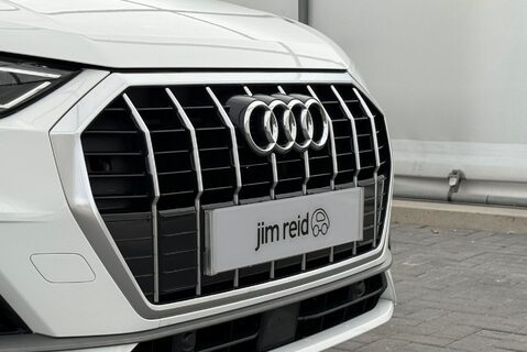 Audi Q3 1.5 TFSI [150] S LINE MANUAL 10