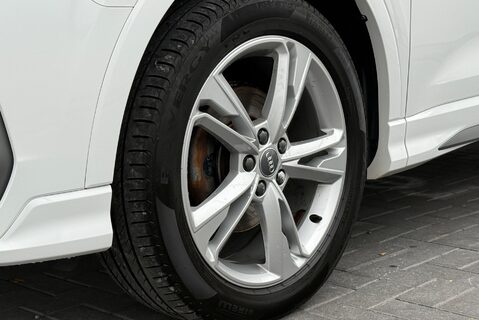 Audi Q3 1.5 TFSI [150] S LINE MANUAL 4