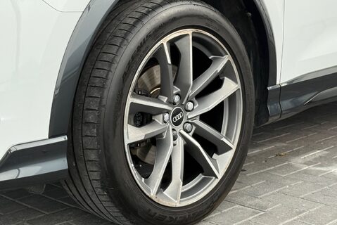 Audi Q3 2.0TDI [150] S LINE BLACK EDITION MANUAL 4