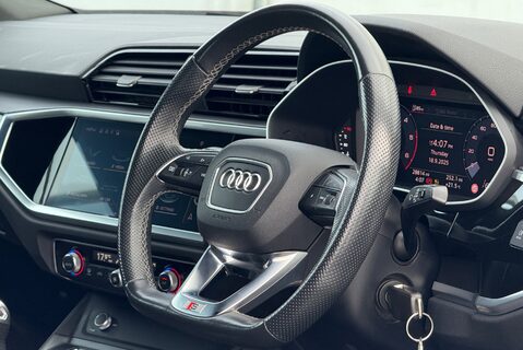 Audi Q3 2.0TDI [150] S LINE BLACK EDITION MANUAL 27