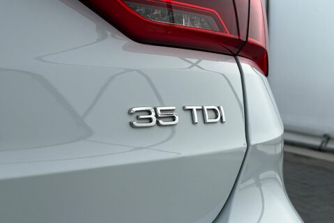 Audi Q3 2.0TDI [150] S LINE BLACK EDITION MANUAL 22