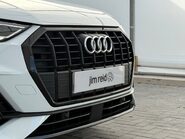 Audi Q3 2.0TDI [150] S LINE BLACK EDITION MANUAL 8