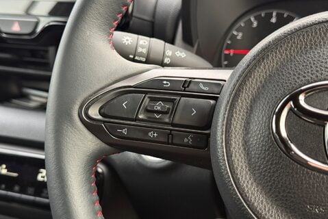 Toyota Yaris 1.6T [257] GR-Y CIRCUIT 38