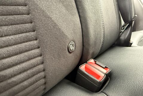 Ford Puma ST 1.5T [198] MANUAL 11