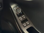 Ford Puma ST 1.5T [198] MANUAL 40