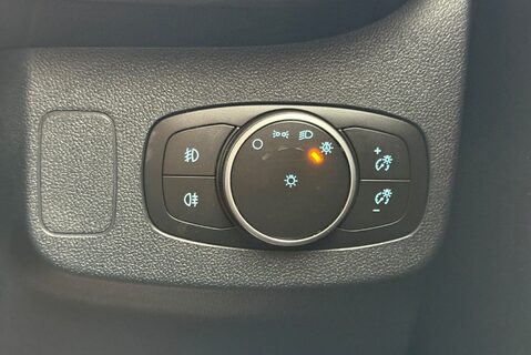 Ford Puma ST 1.5T [198] MANUAL 38