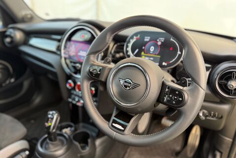 Mini Hatch COOPER S SPORT 2.0T[180] Automatic 20