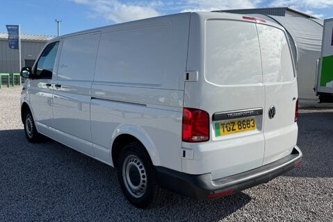 Volkswagen Transporter T32 E-transporter P/V BASE 4