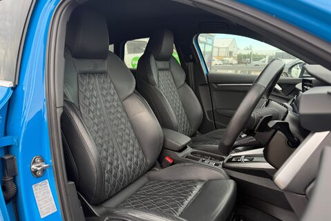 Audi A3 S3 2.0TFSI [306] QUATTRO S-TRONIC 14